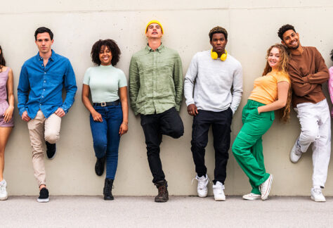 Diverse Gruppe zeigt Lebendigkeit und Individualität - Fortbildung zu professionellen Beratungskompetenzen in der pädagogischen Arbeit Lebenshilfe Alfeld
